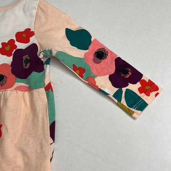 Tea Collection Peach bold floral one piece jumpsuit EUC size 9-12 months - Picture 12 of 13